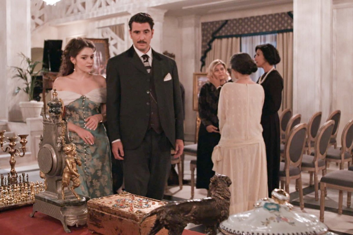 Grand Hotel επόμενα επεισόδια 3-5/11: Μια μυστηριώδης γυναίκα «κόβει» τα πόδια του Ρήγα