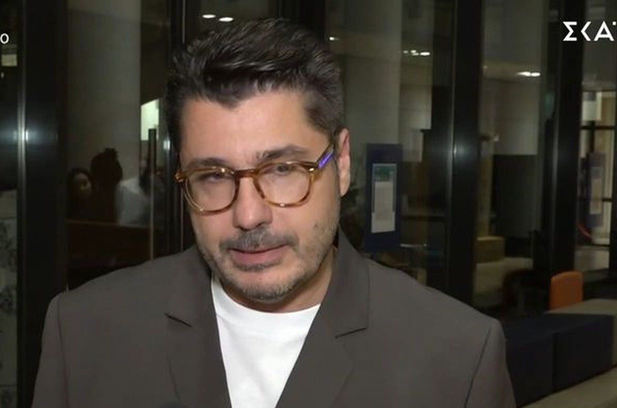 Λάμπρος Κωνσταντάρας: «Δεν μιλάμε συχνά με την Ελένη Τσολάκη»