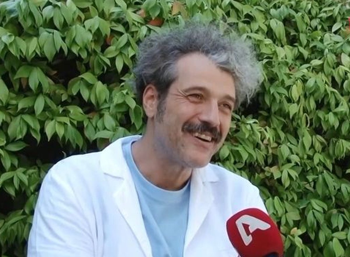 Τρομεροί Γονείς – Γιώργος Κριθάρας: «Όσοι δούνε τη σειρά ίσως τους προκαλέσει την επιθυμία να τεκνοποιήσουν»