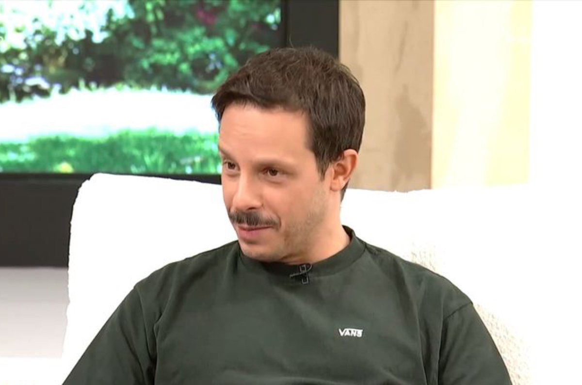 Δημήτρης Μακαλιάς: «Οι περισσότεροι έχουμε απιστήσει – Τζένη δε σε ρωτάω, γιατί ξέρω ότι έχεις απιστήσει»