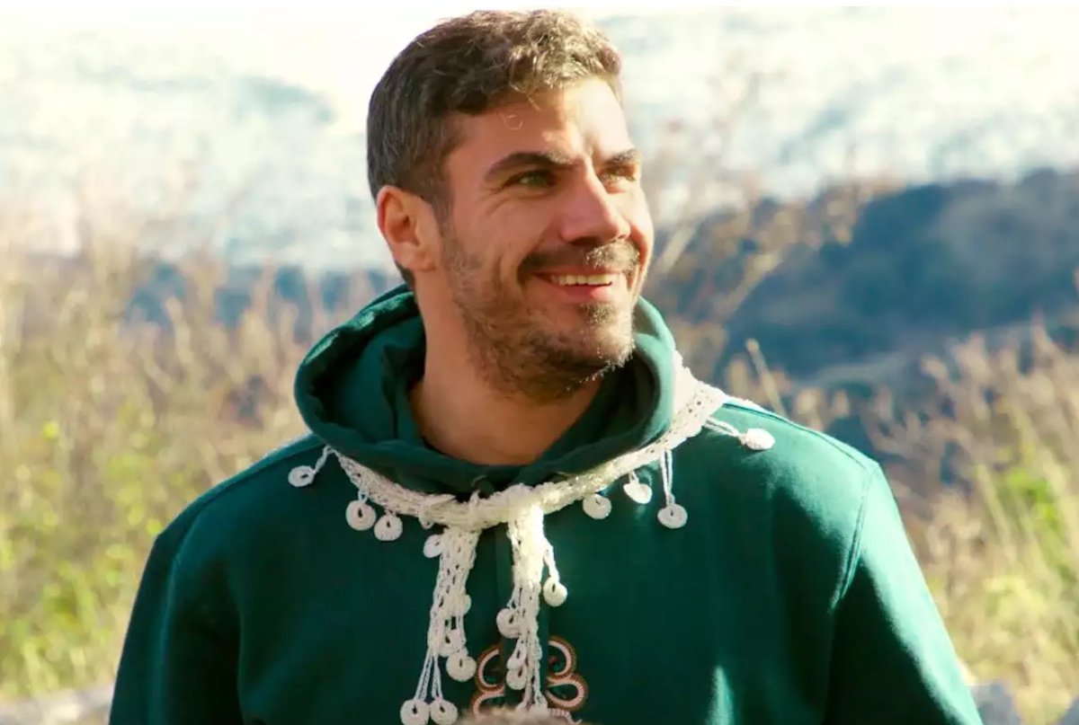 Άκης Πετρετζίκης: Το ατύχημα στα γυρίσματα που τον καθήλωσε στο σπίτι – Τι αποκάλυψε ο ίδιος