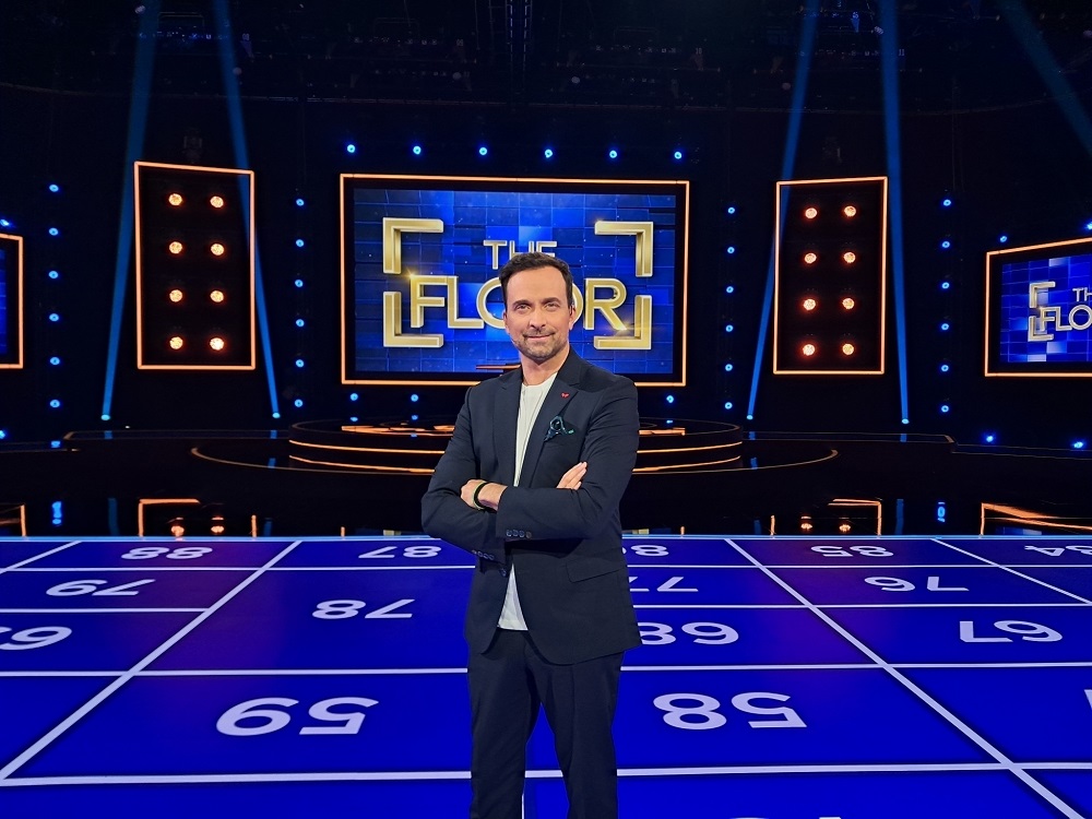 The Floor: Αλλάζει ώρα προβολής!