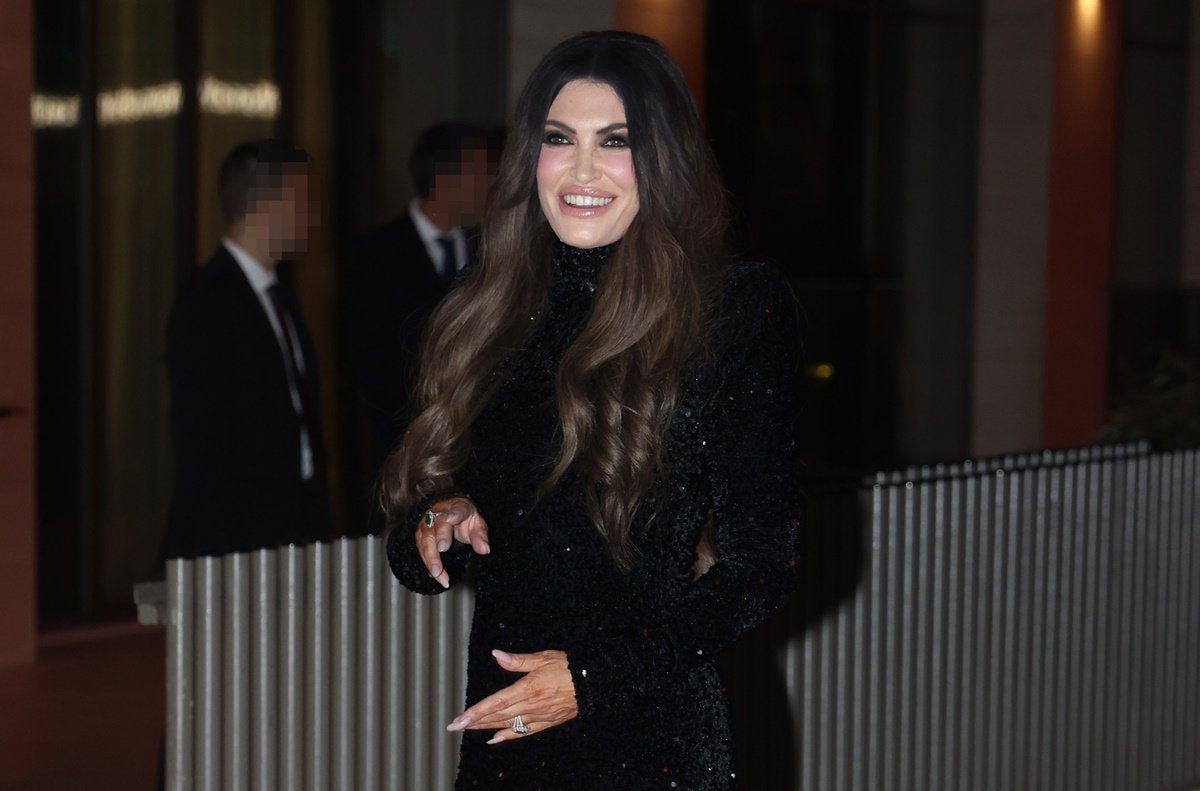 Κίμπερλι Γκιλφόιλ: Έκλεψε τις εντυπώσεις στην πρώτη της εμφάνιση στην Αθήνα πριν τη δεξίωση