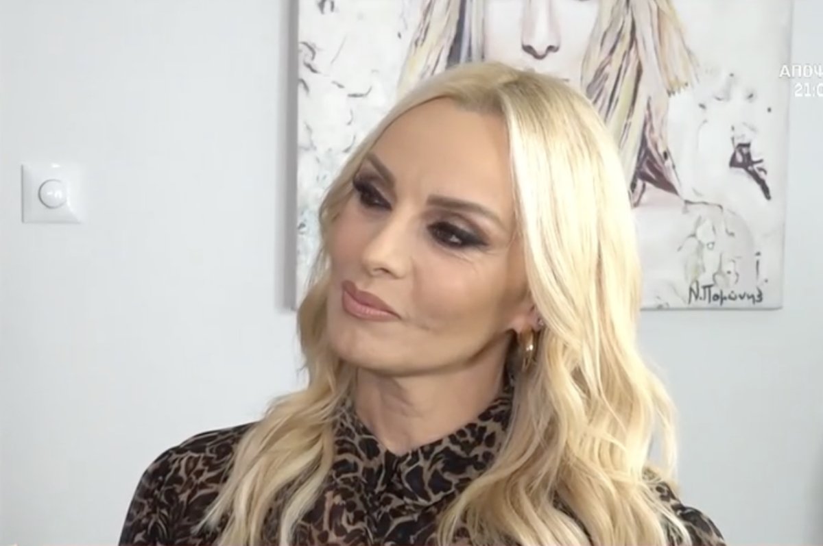 Πέγκυ Ζήνα: «Μετά την εγκυμοσύνη άκουγα σχόλια από συναδέλφους ότι πάχυνα»