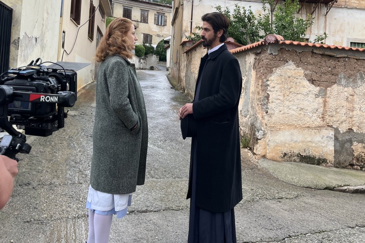 Άγιος έρωτας: Γυρίσματα με θέα το Γαλαξίδι και την Άμφισσα