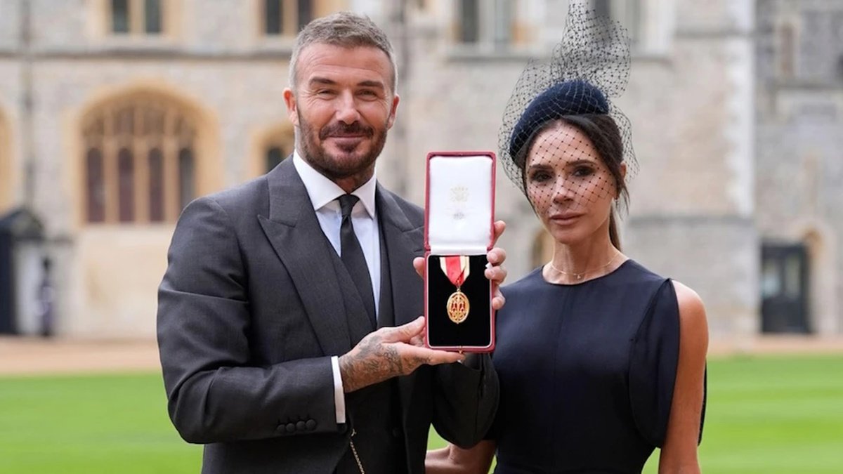 David Beckham: Χρίστηκε ιππότης από τον βασιλιά Κάρολο
