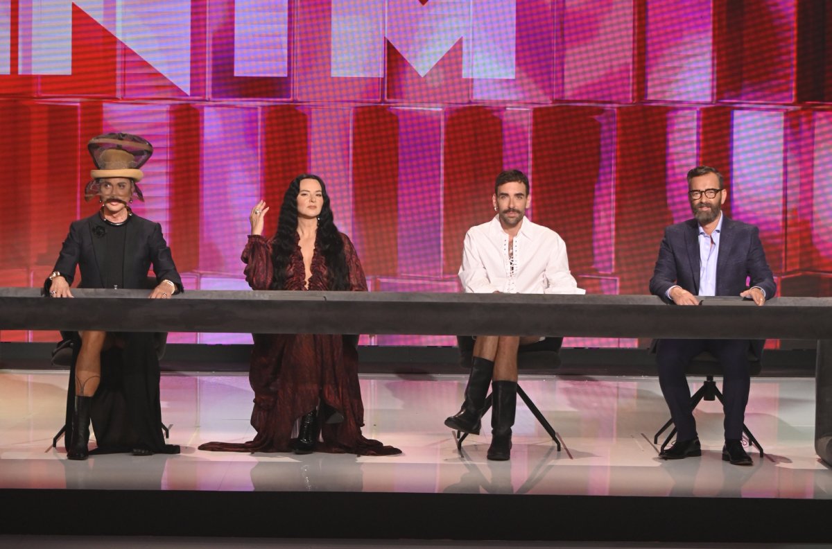 GNTM 21/11: H Ζενεβιέβ δημιουργεί ζευγάρια φωτογράφισης και το πιο ρομαντικό concept ξεκινάει!