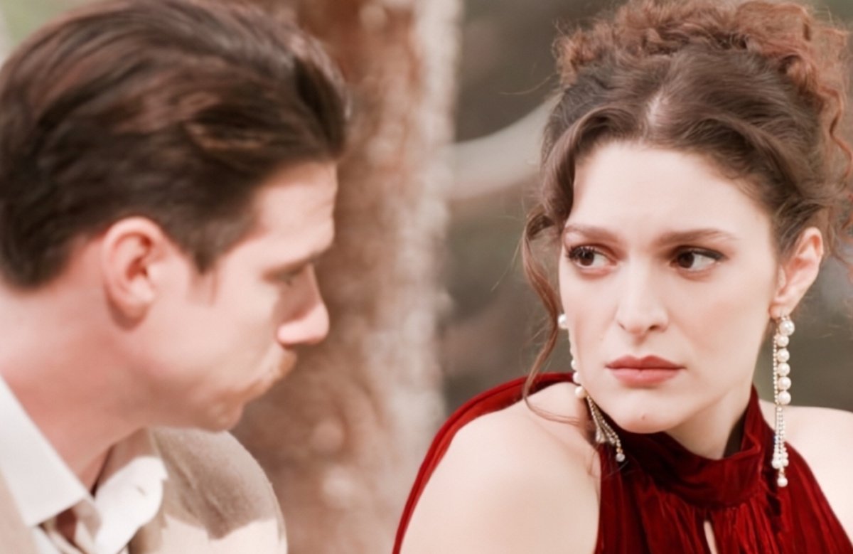 Grand Hotel: Ο Νικόλας τσακώνει Αλίκη – Άρη και…