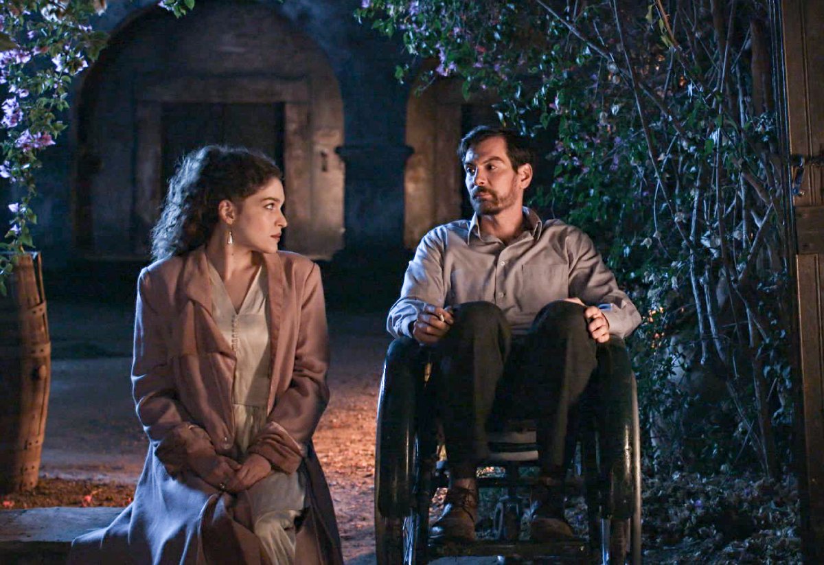 Grand Hotel 24/11: Ο Πέτρος δεν σταματάει να σκέφτεται την Αλίκη – Εκτός εαυτού ο Ρήγας κάνει σκηνή ζηλοτυπίας