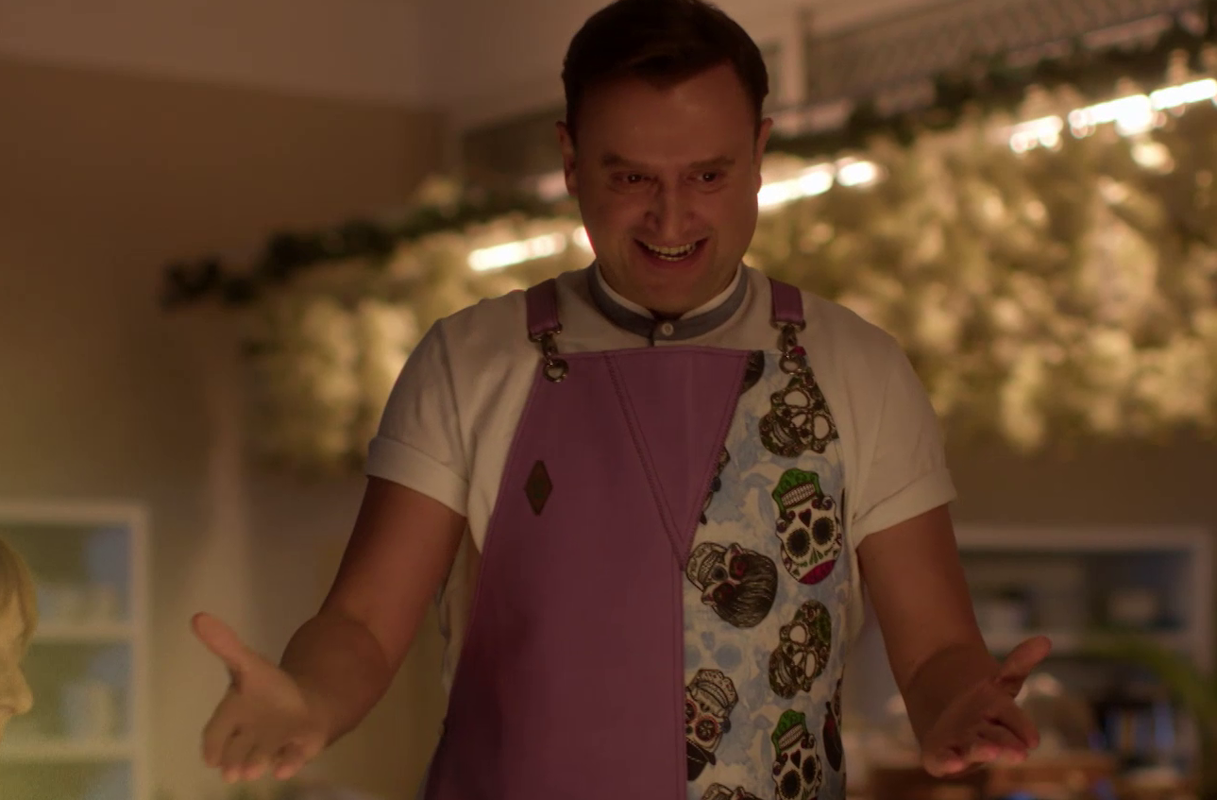 Hotel Elvira: Ο Αργύρης Αγγέλου, η Κάτια Ταραμπάνκο και νέες αφίξεις στο πιο fun ξενοδοχείο της TV