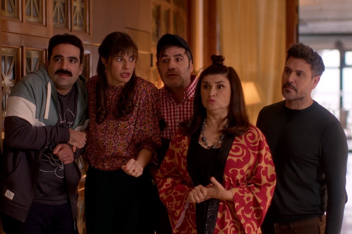 Hotel Elvira 14/11: Ο Χάρι αποφασίζει να φύγει στο εξωτερικό – Ανένδοτη η Ελβίρα