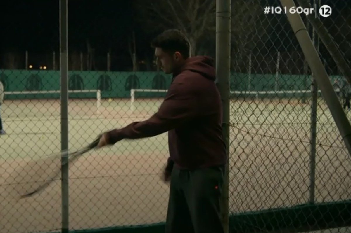 IQ 160 – X: «Ο Ντάνιελ έπαθε Τσιτσιπά και πλάκωσε τα βρισίδια! Κλαίω!»