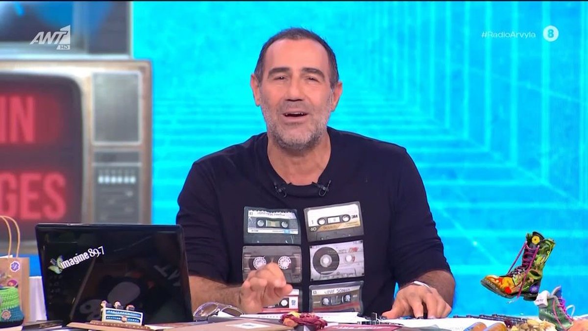 Αντώνης Κανάκης: Οι τρυφερές ευχές και το φιλί στον γιο του – «Σε αγαπώ όσο δεν μπορείς να φανταστείς»