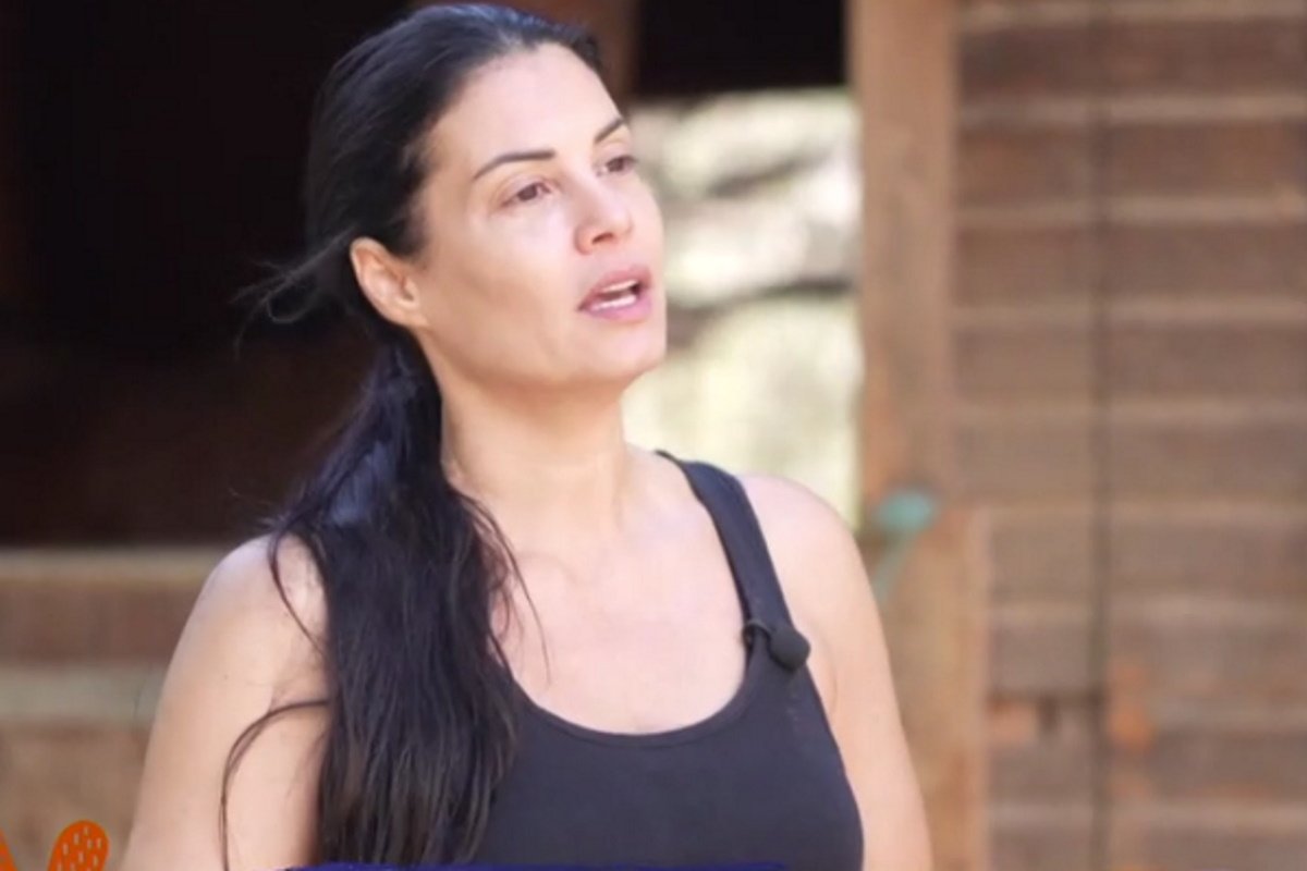 Μαρία Κορινθίου: «Οι άνθρωποι έχουμε τρελαθεί λιγάκι. Υπάρχει πολλή ζήλια, φθόνος, ανασφάλεια…»