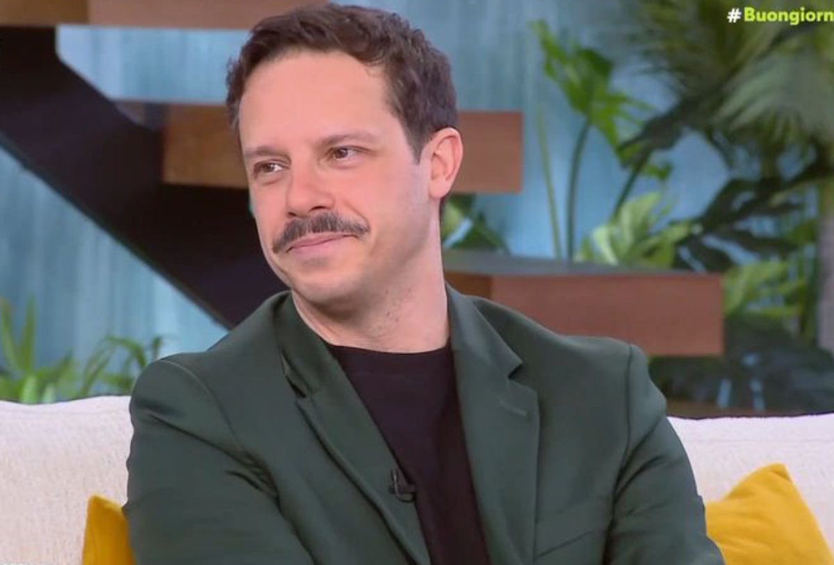 Δημήτρης Μακαλιάς: «Δεν μου λείπει η τηλεόραση – Πολύς χρόνος, σάλιο και μελάνι χαμένο, δεν ήμουν εγώ»