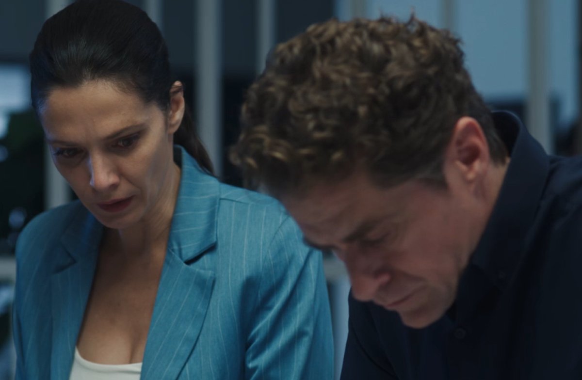 Μια νύχτα μόνο 2-4/11: Η Αρετή, σε απόγνωση, δέχεται την πρόταση του Οδυσσέα, για να σώσει το παιδί της