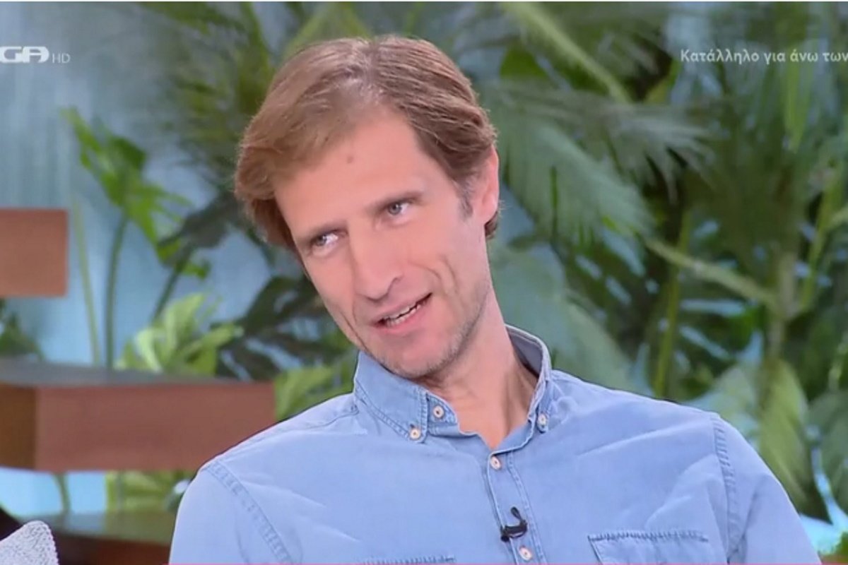 Μάξιμος Μουμούρης: «Η μητέρα μου έφυγε από τη ζωή όταν ήμουν 8 ετώ »