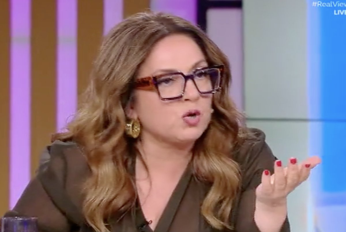 Σοφία Μουτίδου κατά Λιάγκα: «Τι ντροπή της υφηλίου είναι αυτή; – Είναι ένας ανάξιοπρεπης παρουσιαστής»