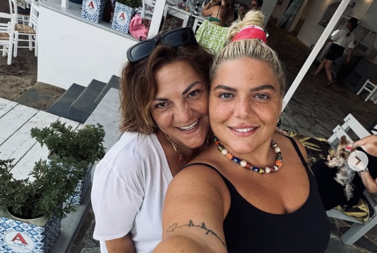 Δανάη Μπάρκα: Οι τρυφερές ευχές στη Βίκυ Σταυροπούλου – «Σε ευχαριστώ γιατί με μαθαίνεις τι είναι ζωή…»