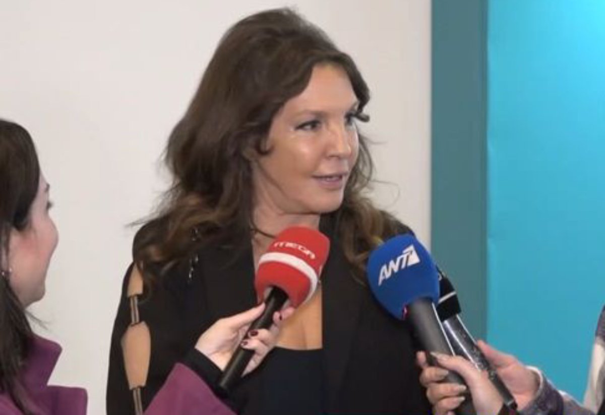 Βάνα Μπάρμπα: «Οι ηθοποιοί στην Ελλάδα δεν πληρώνονται γενικώς – Είναι σαν να ζούμε στο Τιμπουκτού»