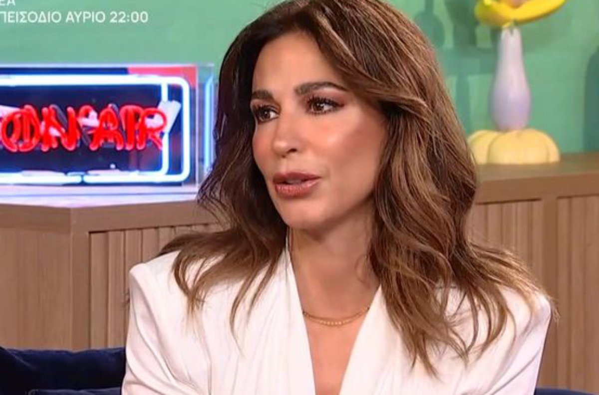 Κατερίνα Παπουτσάκη: Η αναφορά στα παιδιά της – «Δεν είναι ανάγκη να βλέπουν τη μαμά τους να δίνει ένα φιλάκι…»