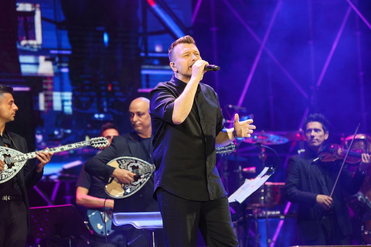 Γιάννης Πλούταρχος: Η stalker του τραγουδιστή απαντά – «Μπορώ να περάσω από το σπίτι του, να πάω βόλτα, αρκεί να μην ενοχλώ»