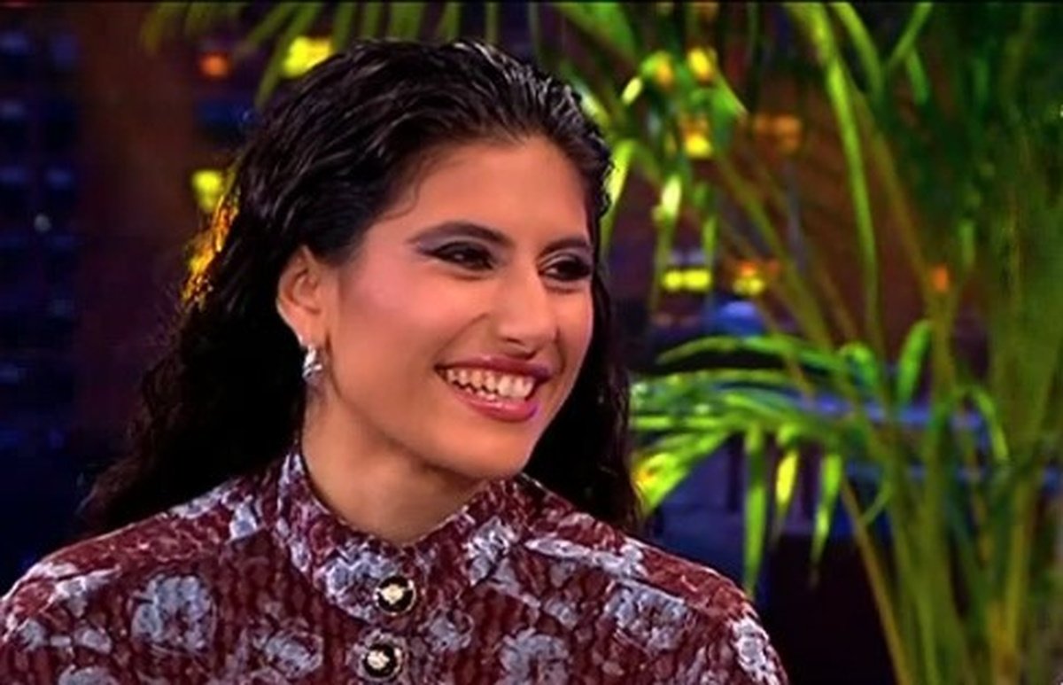 Μαρίνα Σπανού: «Ένιωθα αμήχανα που έβγαζα μεροκάματο στον δρόμο – Σκεφτόμουν να κλείσω τη θήκη»