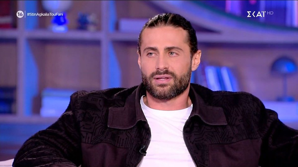 Κωνσταντίνος Βασάλος: «Δεν έχω δει ερωτικά την Σίσσυ Χρηστίδου» – Πώς έκρινε τους παρουσιαστές της ελληνικής τηλεόρασης;