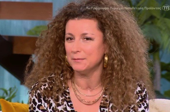 Κατερίνα Βρανά: «Σε πολλά θέατρα το καμαρίνι με την τουαλέτα είναι σε άλλο όροφο – Το δίλημμα που έχω είναι ή παίζω ή χ@@@ω»