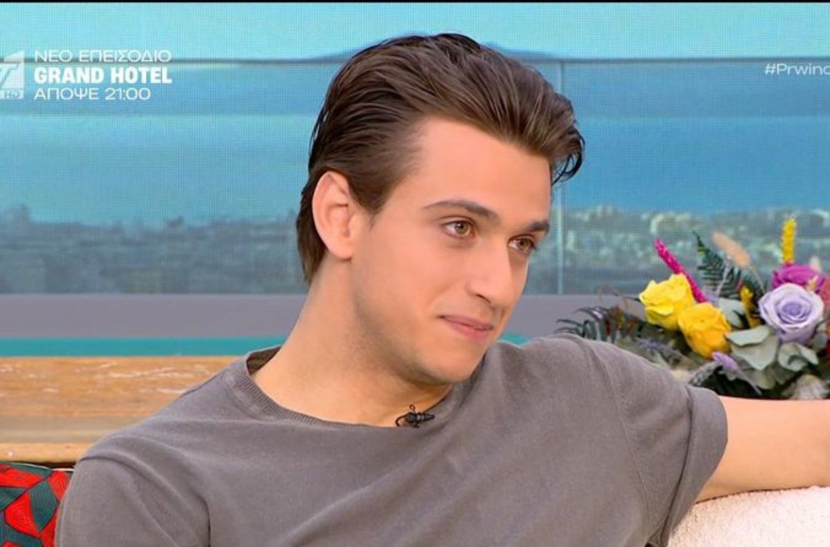 Νικόλας Χαλκιαδάκης: «Βιώνω πολύ ψύχραιμα την αναγνωρισιμότητα – Kρατάω για μένα την προσωπική μου ζωή»