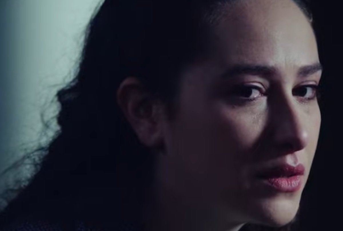 Άγιος Έρωτας: Το Χ τραβάει τα μαλλιά του! «Το τρελοΣόφιδο δεν είναι καλά από τότε που γεννήθηκε, τώρα το πήρατε χαμπάρι;»