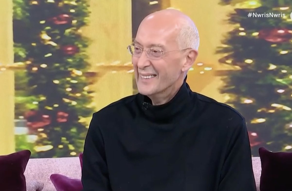 Αχιλλέας Χαρίτος: «Από τη στιγμή που το χέρι μου άγγιξε τη Ναόμι Κάμπελ, έμεινε εντελώς ακίνητη»