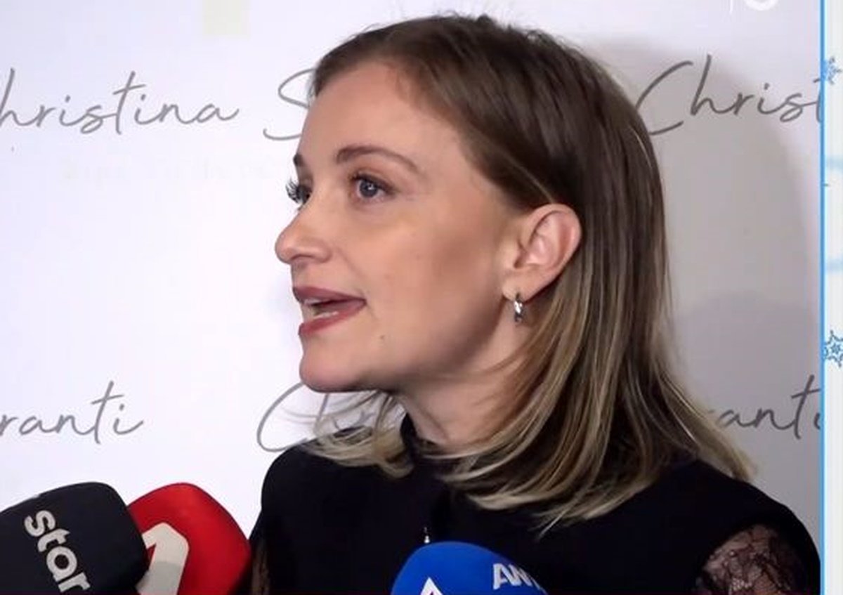 Λένα Δροσάκη: Θα είναι κουμπάρα στον γάμο της Αθηνάς Οικονομάκου με τον Μπρούνο Τσερέλα;