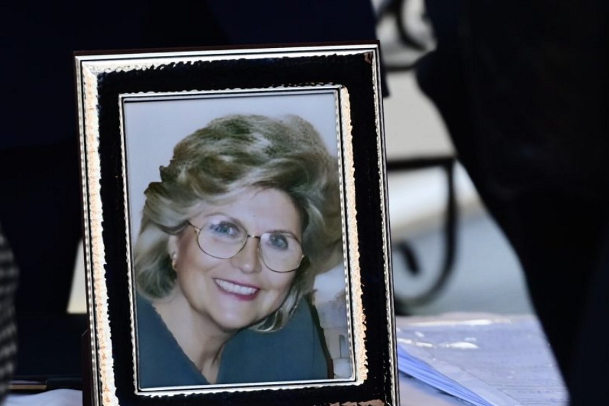 Το τελευταίο «αντίο» στην Ειρήνη Μαρινάκη