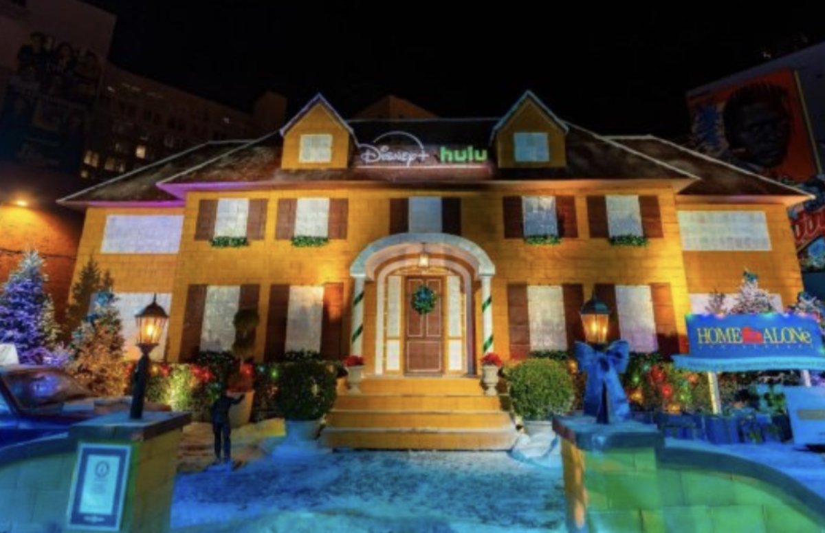 Ρεκόρ Γκίνες με θέμα το «Home Alone»: Το μεγαλύτερο σπίτι από τζίντζερμπρεντ στον κόσμο!