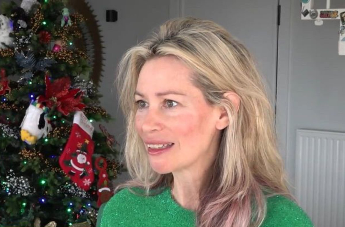 Άριελ Κωνσταντινίδη: «Όταν εγώ ήμουν μικρή δεν μου άρεσαν τα Χριστούγεννα – Δεν υπήρχε οικογενειακή θαλπωρή»