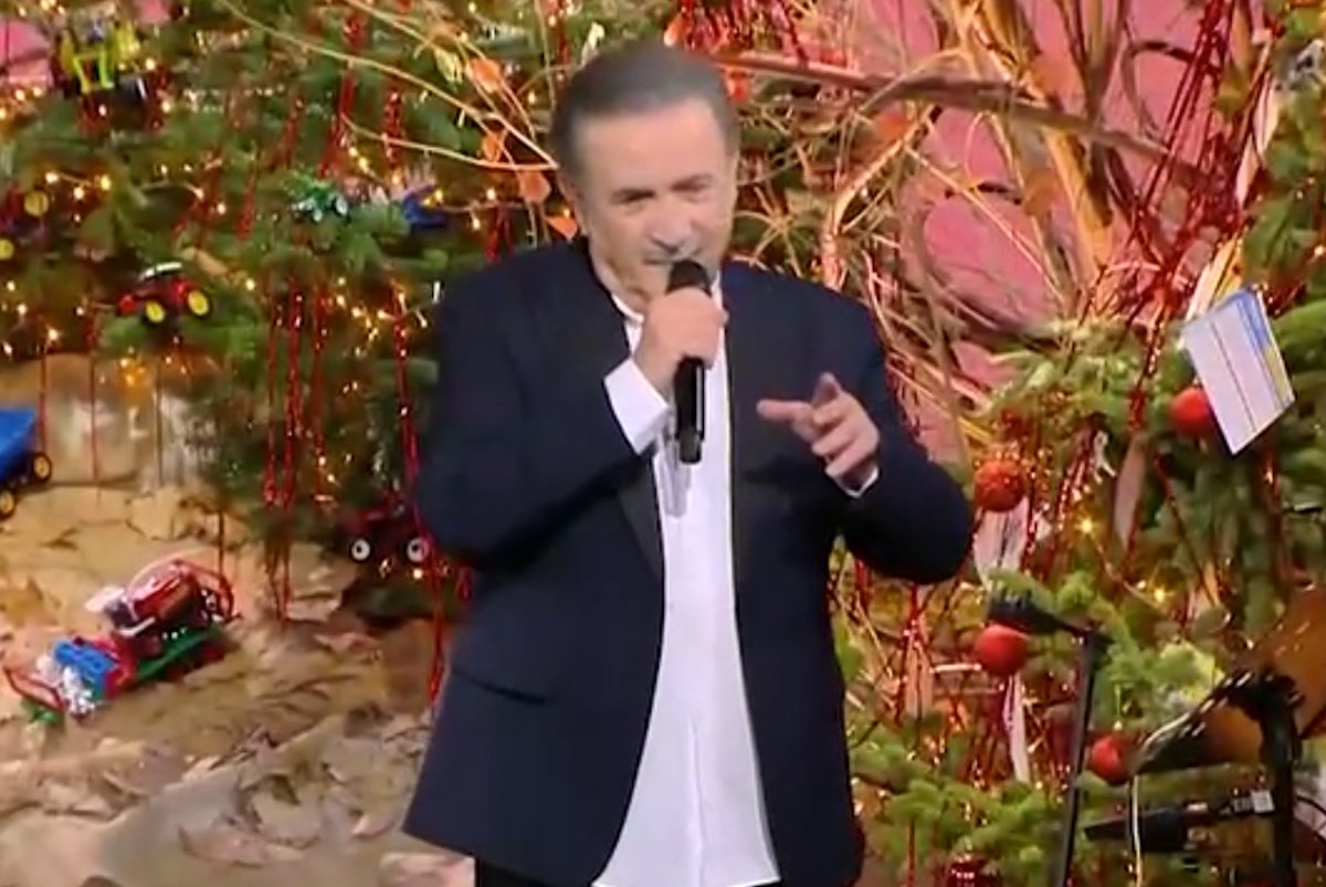 Αλ Τσαντίρι Νιουζ: Η κόρη της Πάολα στο κοινό – Η ατάκα Λαζόπουλου που την έκανε να «κοκκινήσει»