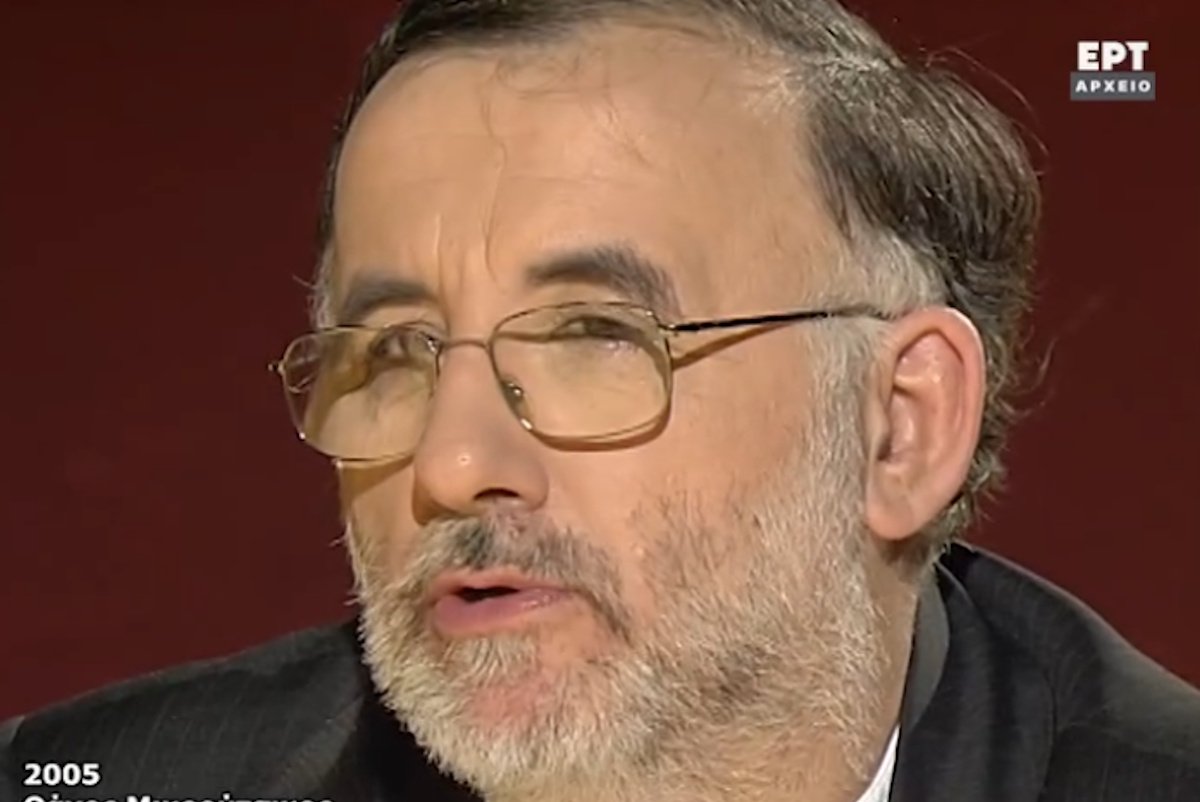 Από το αρχείο της ΕΡΤ: Όταν ο Θάνος Μικρούτσικος μιλούσε για το τέλος – «Ξέρω ότι θα μου δώσει μία τόσο δυνατή μπουνιά…»