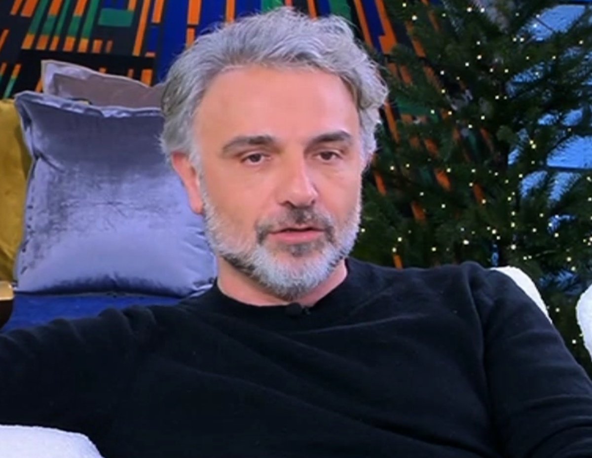 Μουρατίδης για Παπαχαραλάμπους: «Οι σχέσεις με διαδρομή στον χρόνο έχουν τα πάνω τους και τα κάτω τους»