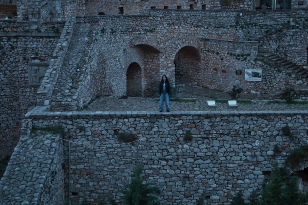Να μ’ αγαπάς 15/12: Η Φωτεινή αποφασίζει να αυτοκτονήσει