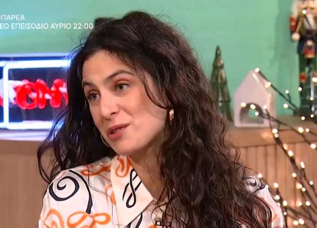 Φωτεινή Πελούζο: «Τα παιδικά μου χρόνια είναι πολύ δεμένα με την Ελλάδα – Δεν είχα καμια επαφή με τα ακαδημαϊκά ελληνικά»