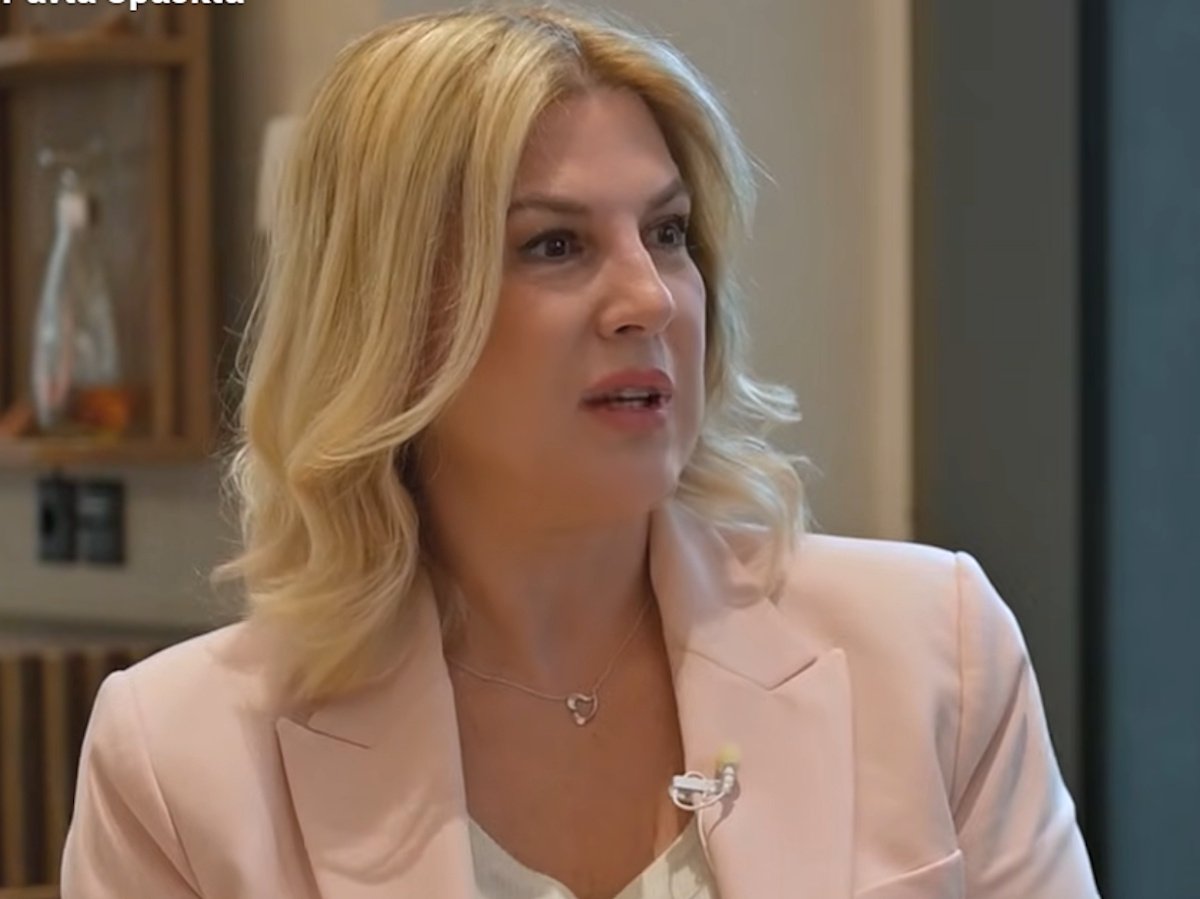 Ράνια Θρασκιά: «Δεν βλέπω την εκπομπή του Γρηγόρη Αρναούτογλου»