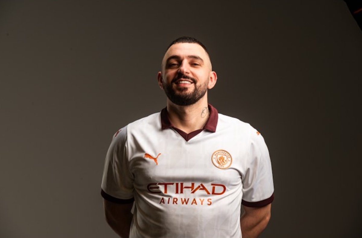 Ο Toquel στο Νο.1: Αναδείχθηκε κορυφαίος καλλιτέχνης για το 2025!