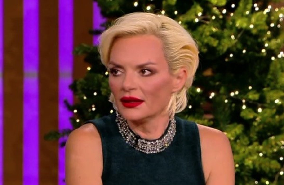 Έλενα Χριστοπούλου: «Εμπειρικά θα πω μην έχετε εμπιστοσύνη πουθενά και κρατήστε τις αποδείξεις»