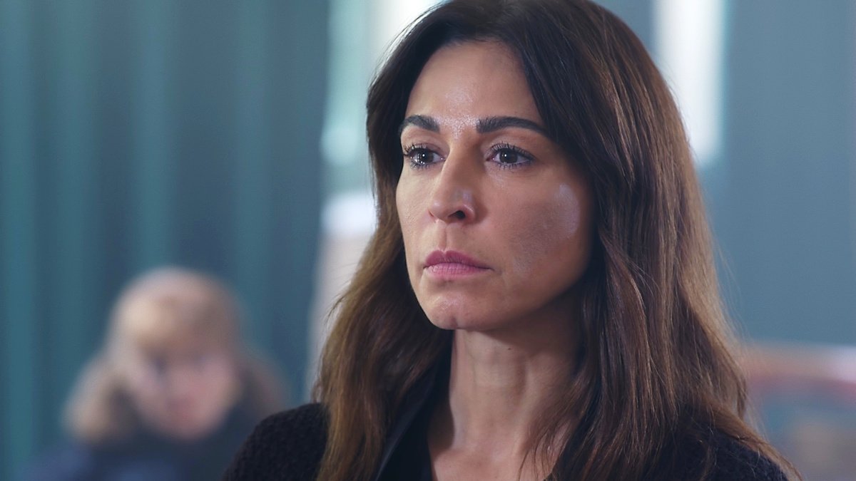 Άγιος Έρωτας 18/12: Η Χριστίνα εξομολογείται στον πατέρα Νικόλαο