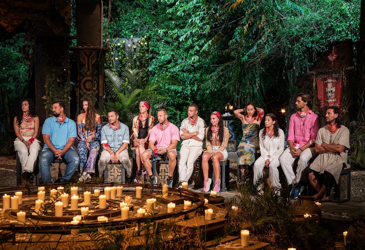 Survivor: Βραδιά μονομαχίας κι αποχώρησης
