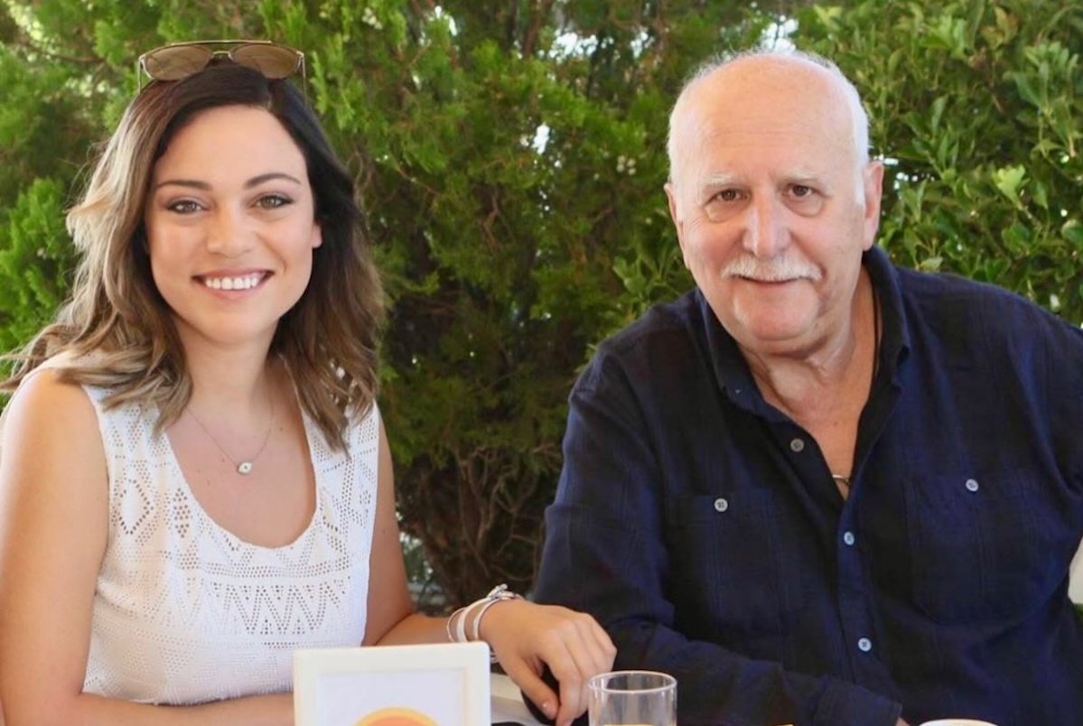 Γιώργος Παπαδάκης: Το συγκινητικό «αντίο» της Μπάγιας Αντωνοπούλου – «Υπήρξε μέντορας για μένα»