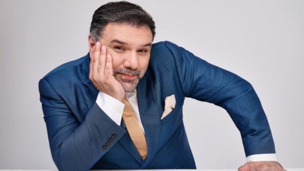 Γρηγόρης Αρναούτογλου: «Αν δεν ήμουν στην τηλεόραση, θα ήμουν σερβιτόρος» – Τι αποκάλυψε για τον γιο του