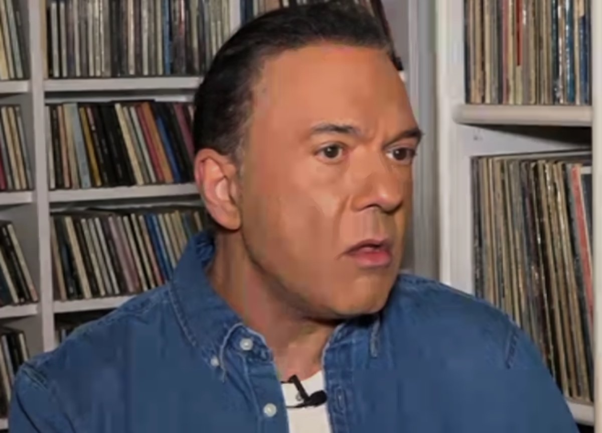 Ποσειδώνας Γιαννόπουλος: «Όταν έχεις νεογέννητο, βλέπεις πιο ελαφρά τη καρδία το κόψιμο της εκπομπής»