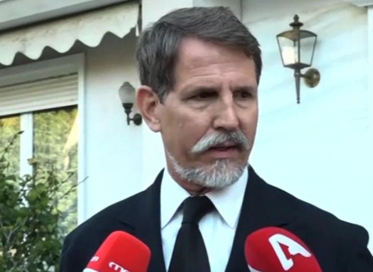 Παύλος Ντε Γκρες: Τι είπε λίγο πριν το μνημόσυνο του τέως βασιλιά Κωνσταντίνου